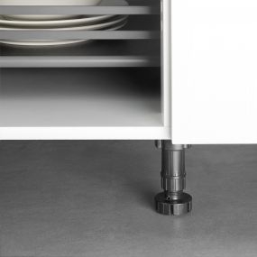 Pie nivelador con base premontada para mueble, regulable 98 -115 mm, Plástico, Negro, 40 ud.